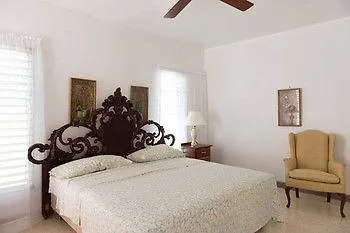 Villa Roma Montego Bay Hotel
