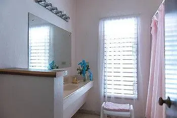 فندق Villa Roma مونتيغو باي