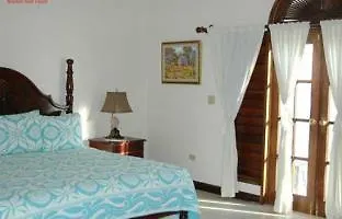 Villa Roma مونتيغو باي فندق