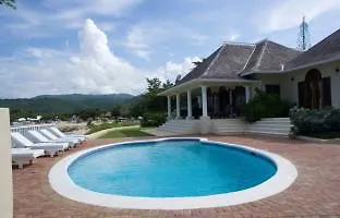 *** فندق Villa Roma مونتيغو باي جامايكا